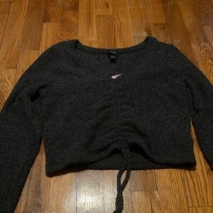 cropped long sleeve shirt